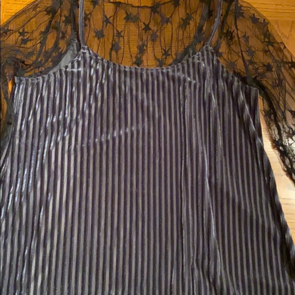 Entro top. NWOT